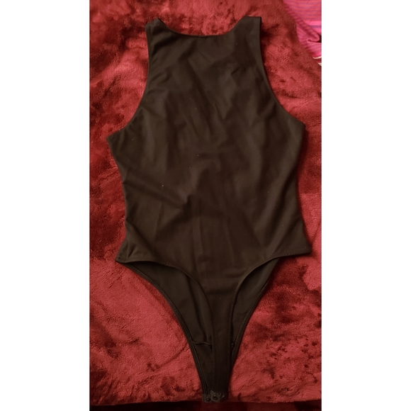 Cutout bodysuit - Picture 4 of 4